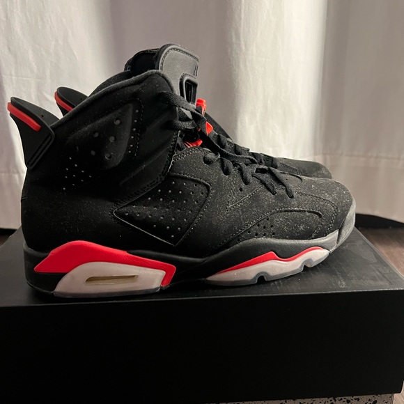 Jordan 6 Infrared Size 9.5 - Picture 4 of 5